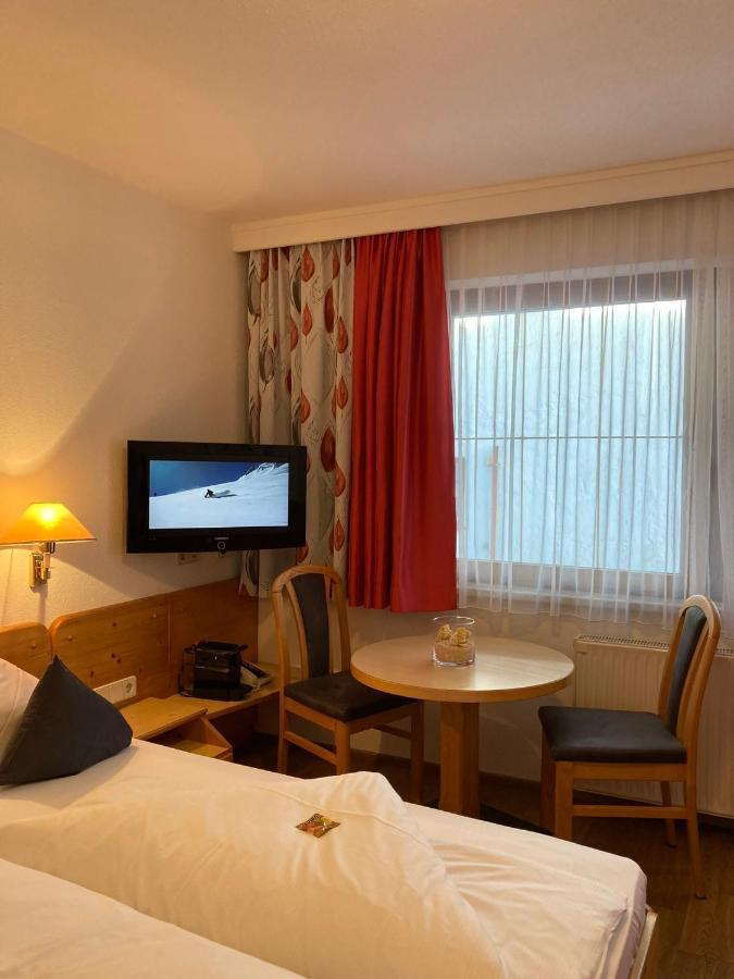 Hotel Am Roemerweg Fiss Dış mekan fotoğraf