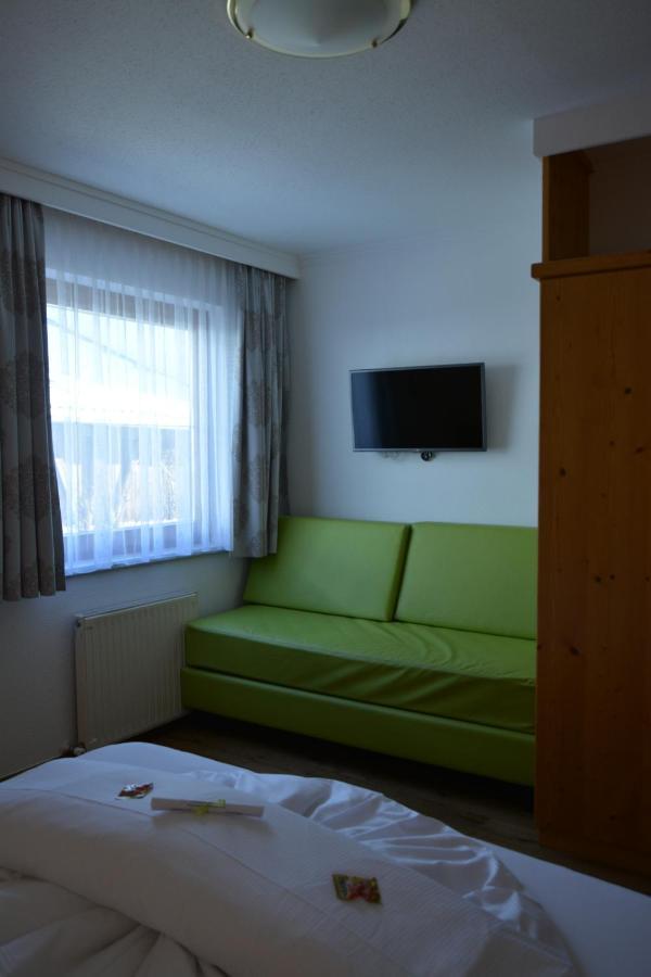 Hotel Am Roemerweg Fiss Dış mekan fotoğraf