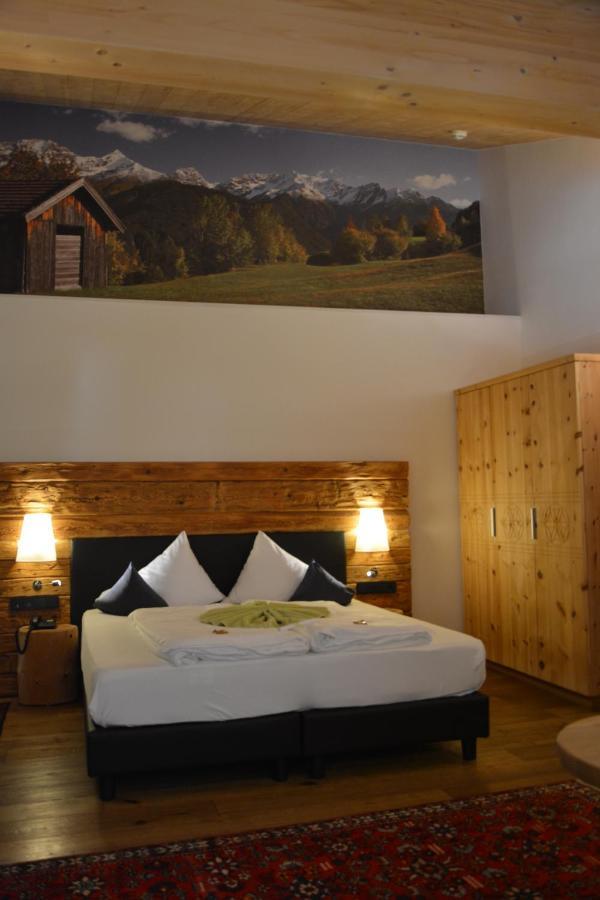 Hotel Am Roemerweg Fiss Dış mekan fotoğraf
