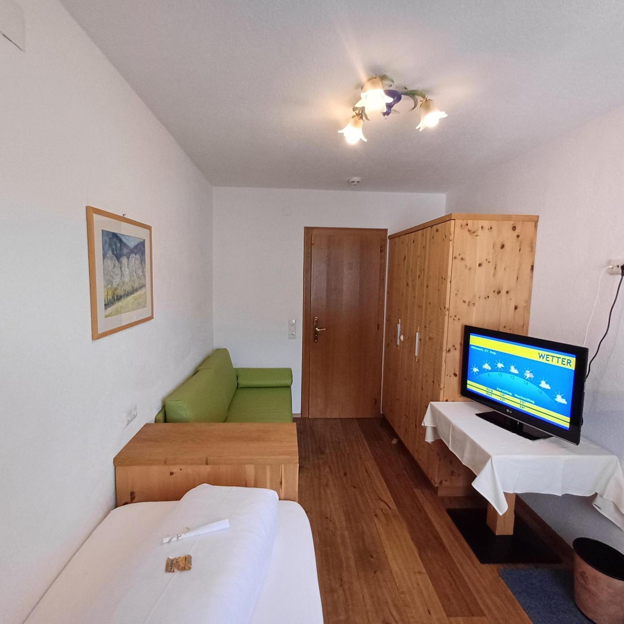 Hotel Am Roemerweg Fiss Dış mekan fotoğraf