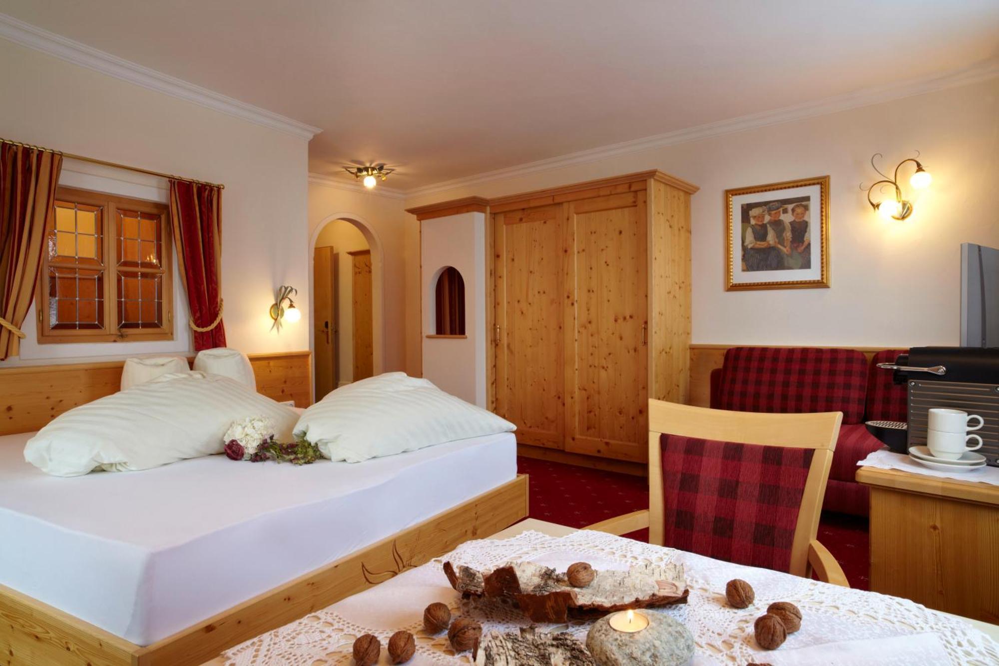 Hotel Am Roemerweg Fiss Dış mekan fotoğraf