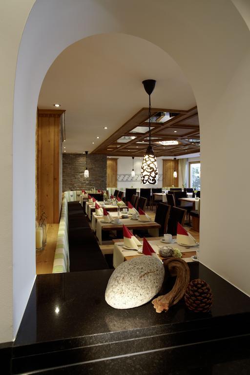 Hotel Am Roemerweg Fiss Dış mekan fotoğraf